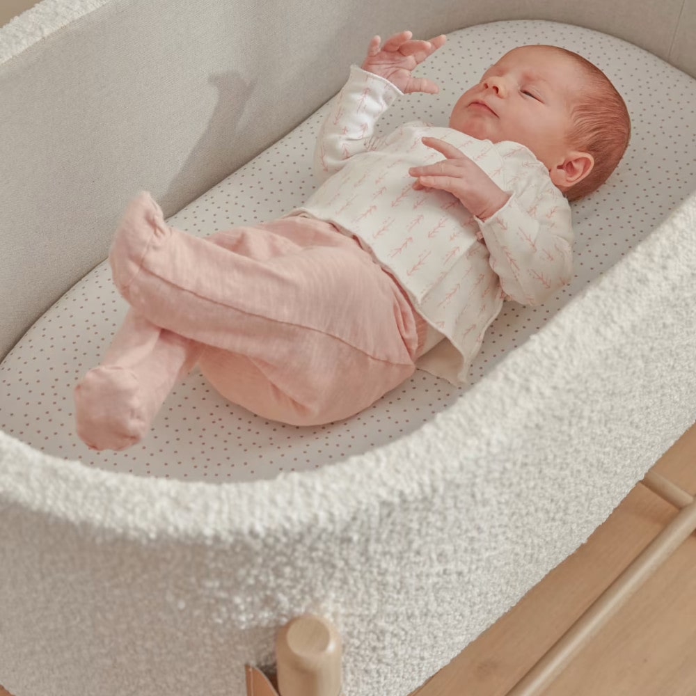 Kave Home Adara Wiegje wit3-min