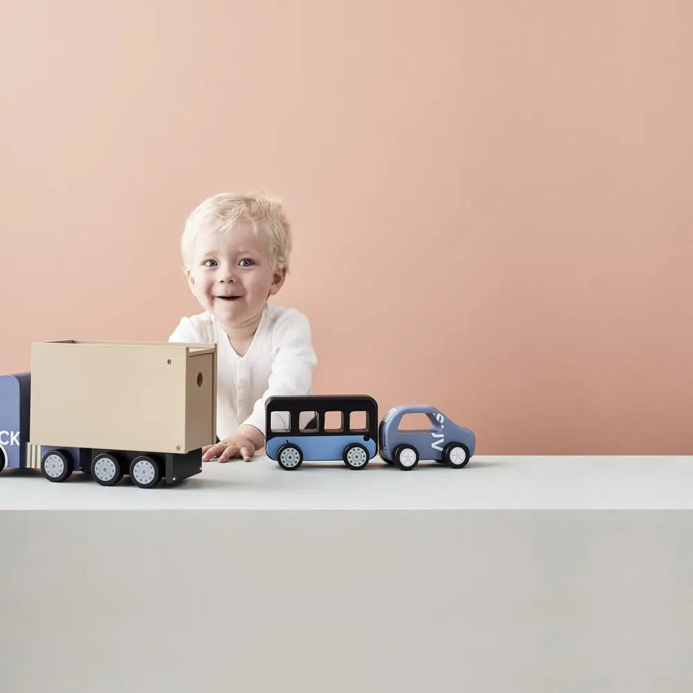 kids-concept-autootje-bus-aiden-2-min