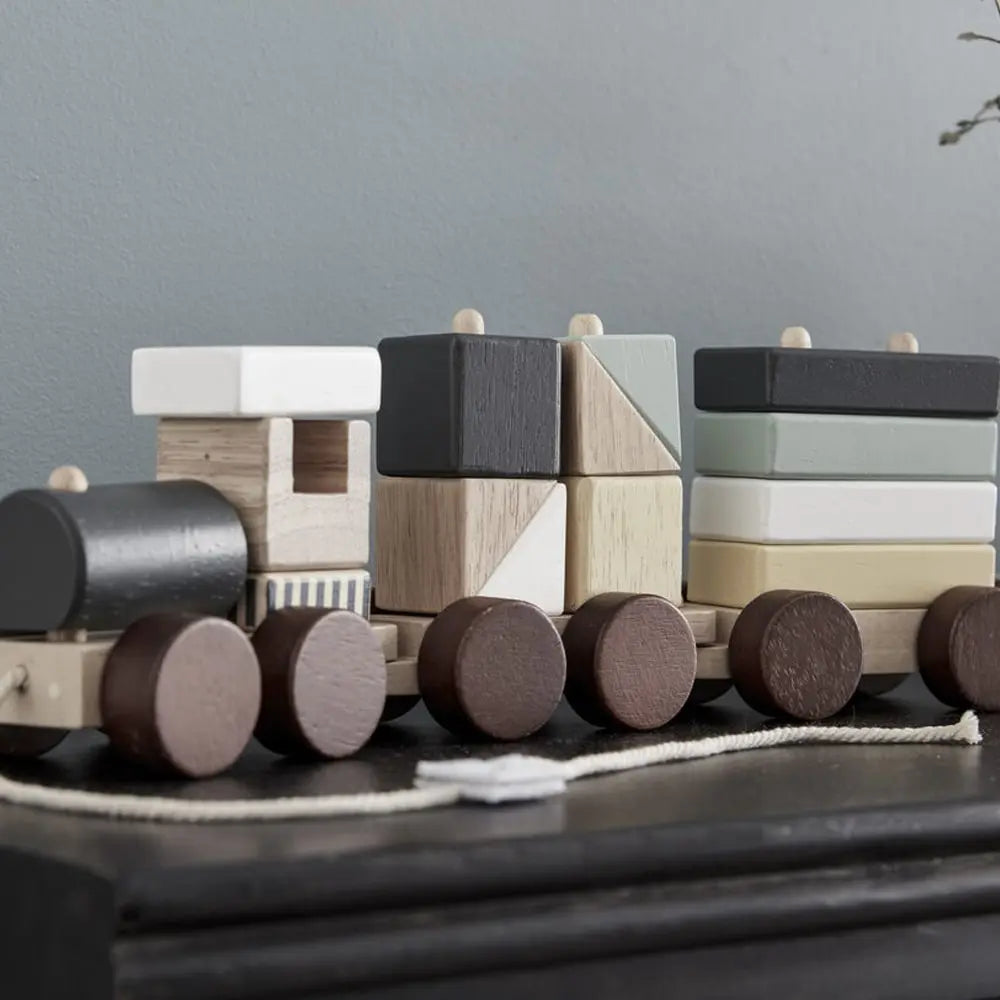 kids-concept-trein-met-blokken-naturel-1-min