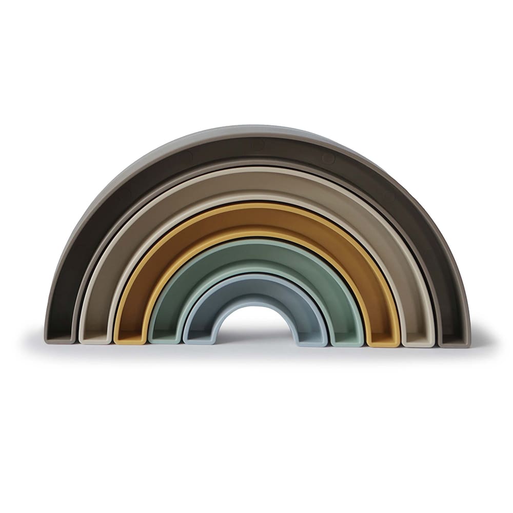 mushie-stapel-regenboog-hillside-min