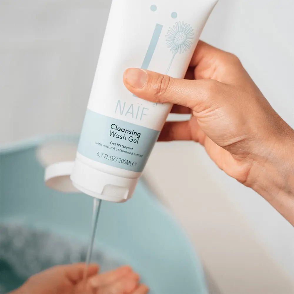 naif-cleansing-wash-gel-baby-kids-200ml-5-min