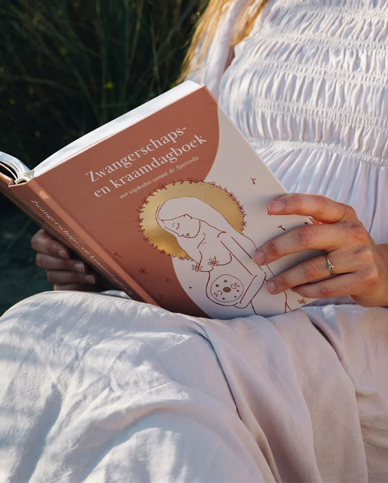Holistic tips to prepare for childbirth 