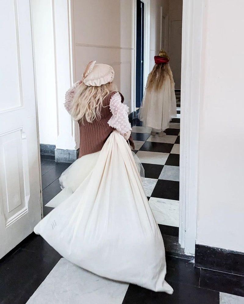 Sinterklaas celebration or Sinterklaas stress? How to keep the balance 