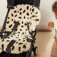 Binibamba Buggy Snuggler Schapenvacht - Leopard Peanut Binibamba