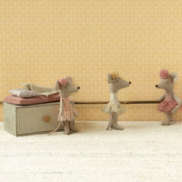 Maileg Dance Mouse in Daybed Little Sister - 11cm