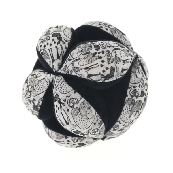 Wee Gallery Organic Sensory Clutch Ball - Nordic-min