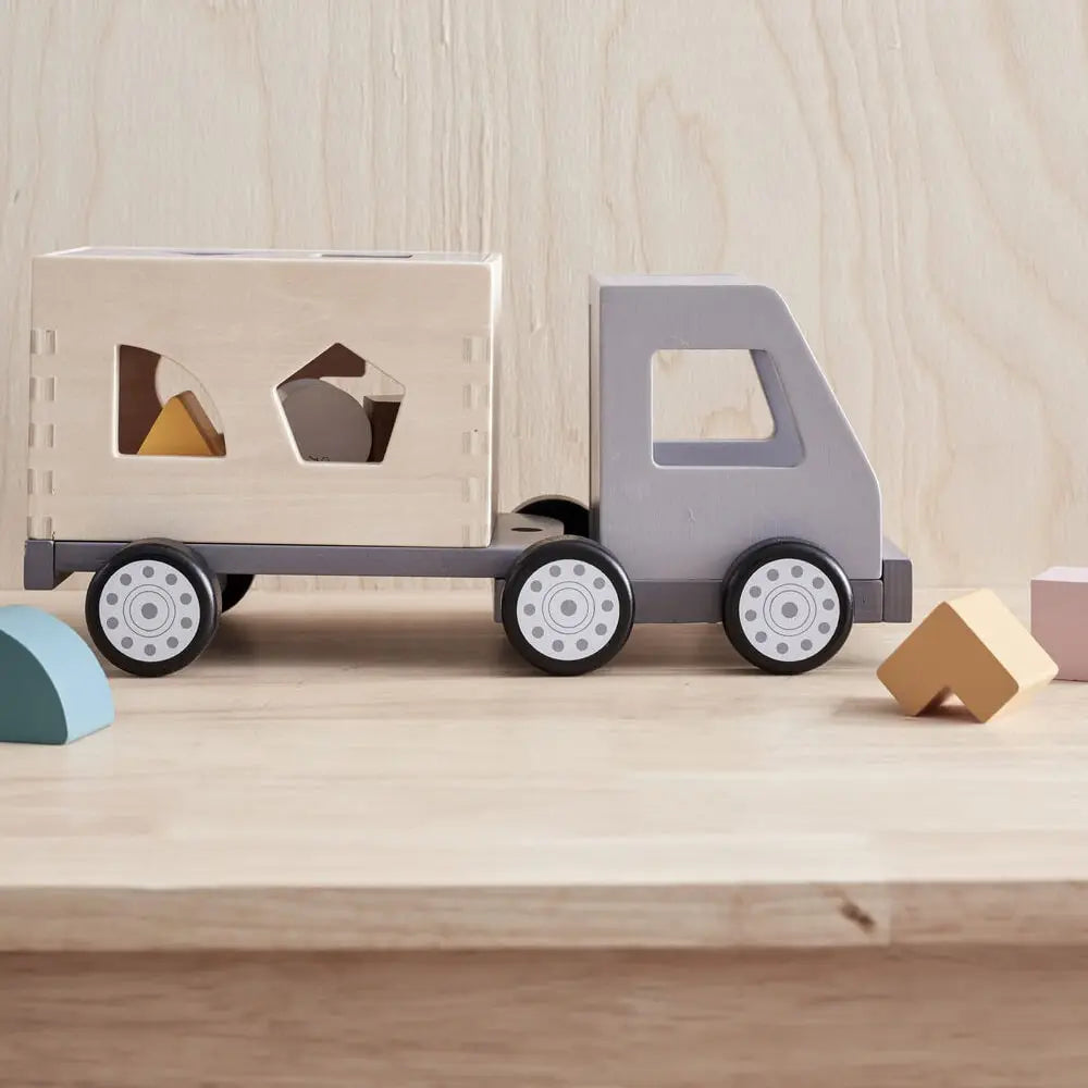 kids-concept-houten-sorteer-truck-1-min
