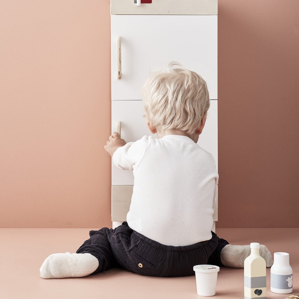kids-concept-houten-speel-koelkast-en-diepvries-2-min