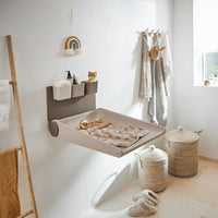leander-wally-verschoonkussen-inklapbaar-met-wandmontage-cappucino-4-min
