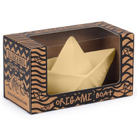 oli-and-carol-bad-speeltje-bootje-vanilla-1-min